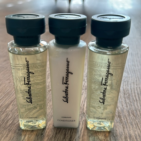 SALVADORE FERRAGAMO BUNDLE SHAMPOO/CONDITIONER/SHOWER GEL - Picture 6 of 8